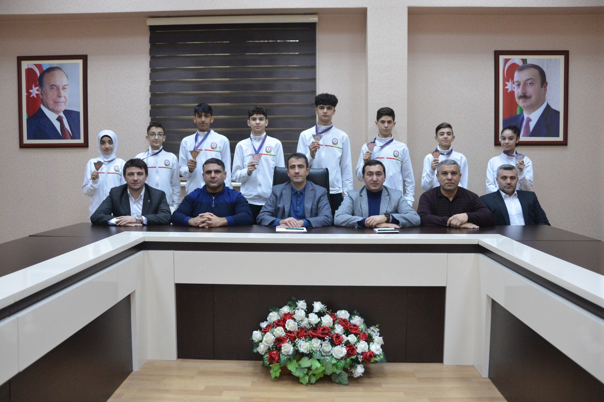 Avropa birinciliyində son 15 ilin uğuruna imza atan taekvondoçularla görüş olub - FOTOLENT