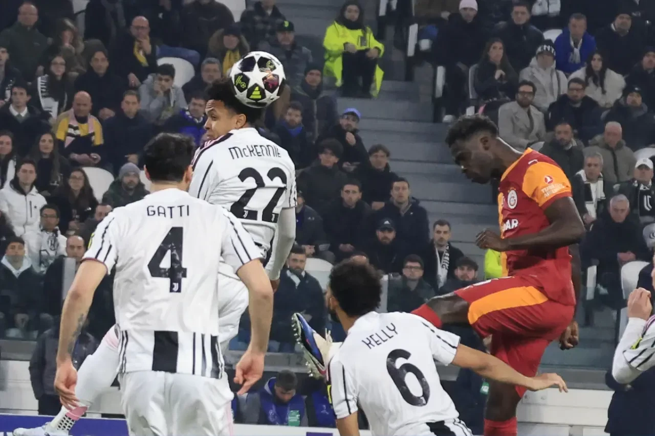 ÇL: "Qalatasaray" 1/8 final mərhələsinə yüksəlib
